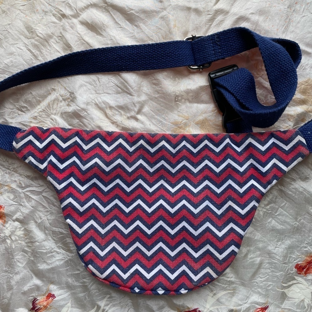 Vintage Canvas Red White Blue Fanny Pack - Picture 3 of 3